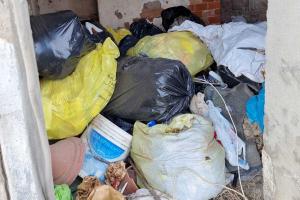 Rudere trasformato in discarica