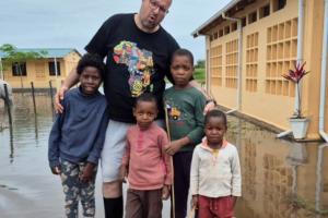 Alluvione, 4 euro in aiuto ai bimbi