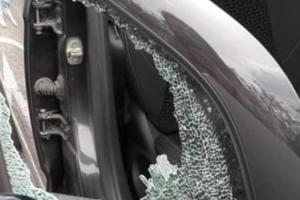 Spaccate sulle auto, nuovo raid