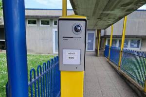 Al nido ora c’è il videocitofono