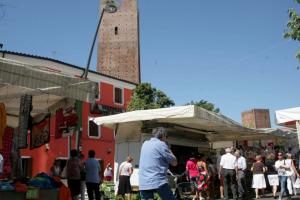 Mercato, "necessario fare ordine, ma si resti sul Corso”