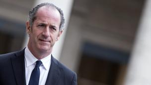 In discoteca a due metri di distanza, si balla solo all'esterno, ingressi su prenotazione