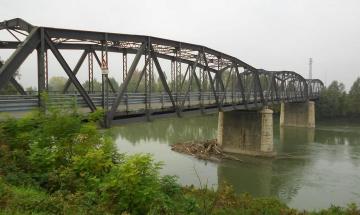 Il ponte sull’Adige chiude per lavori