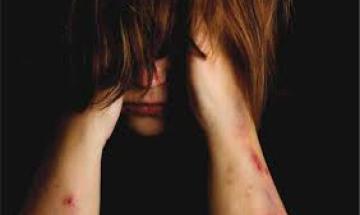 Aumentano i casi di autolesionismo