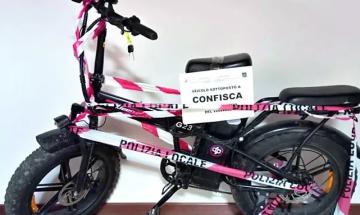 La bici diventa una moto: confisca e mega multa