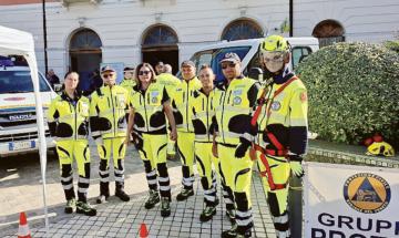 Parte la caccia ai volontari