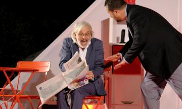 Ecco due dozzine di rose scarlatte