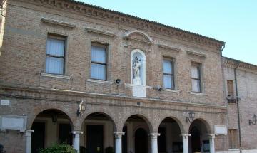 Un aiuto per le bollette dei rifiuti