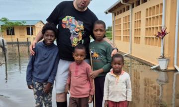 Alluvione, 4 euro in aiuto ai bimbi