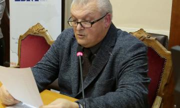 Imprese, una doppia mazzata