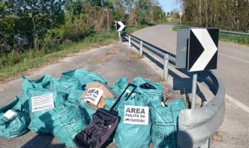 Raccolti trecento chili di rifiuti
