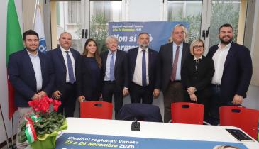 I Fratelli mostrano i muscoli