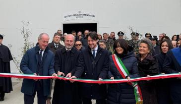 &ldquo;Perch&eacute; un carcere in centro?&rdquo;