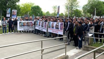 "Giustizia per Adam", in 137 protestano sotto l'ospedale