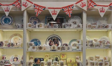 Un fine settimana reale, tra oggetti inediti