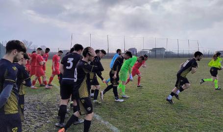 E&rsquo; bagarre in zona playoff