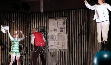 Peter pan, navi invisibili e capriole