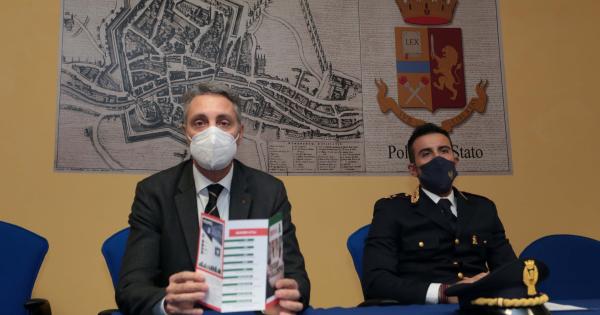 Firmato il patto anti bullismo - Foto 1 di 8 - La Voce di Rovigo