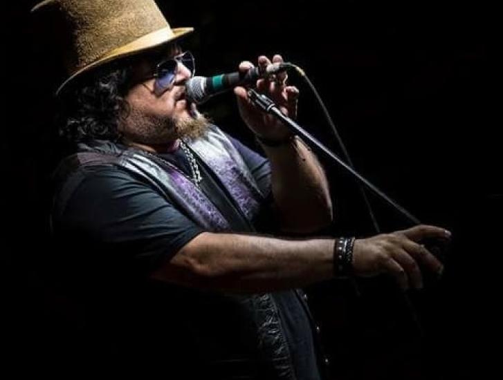 Caruso tra rock e Zucchero