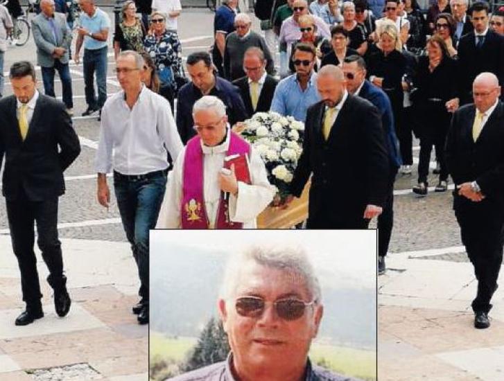 Addio a Vanni, Duomo pieno