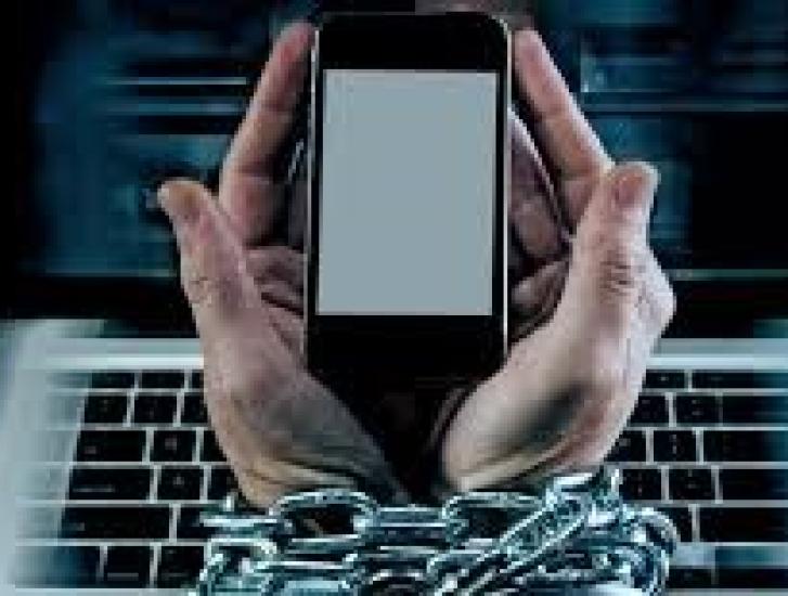 Dipendenza da internet? Le regole per una giusta fruizione della rete