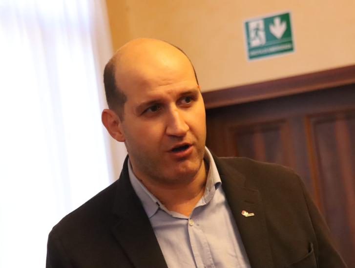 "In campagna elettorale il sindaco prometteva di cacciare il direttore del Csa, e adesso..."