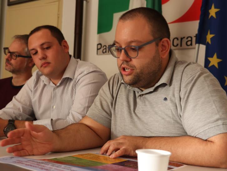 "Servono aiuti a famiglie, imprese e commercianti: Comune, sveglia!"