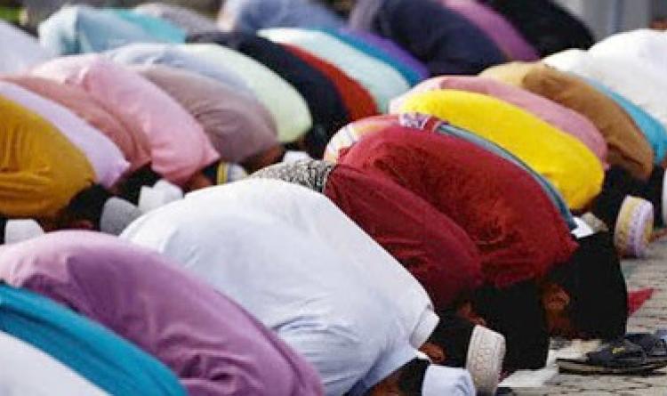 "Nessuno vuol fare una moschea in paese"