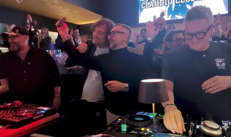 Claudio Cecchetto &ldquo;infiamma&rdquo; il Party: "La disco non morir&agrave; mai"