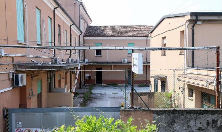 L'ex questura Gattinara in via Donatoni