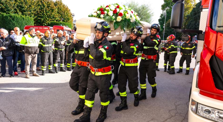 L'addio dei pompieri