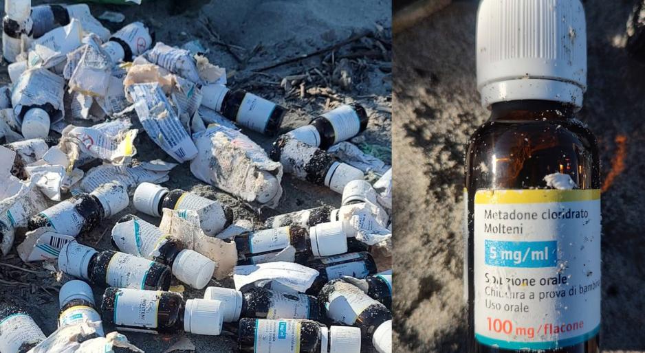 Spiaggia invasa da centinaia di boccette di metadone
