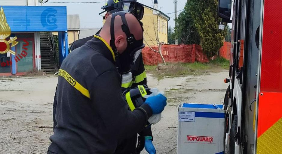 Polveri d'amianto nell'aria, intervengono i vigili del fuoco