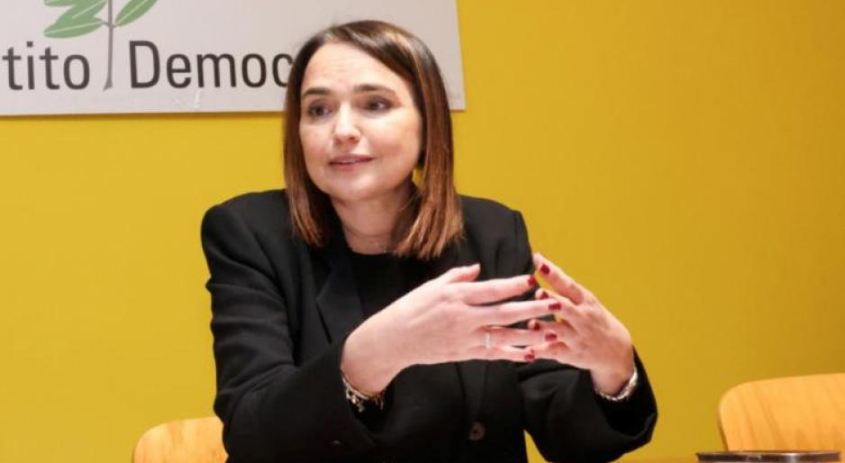 Minacce e offese a Nadia Romeo