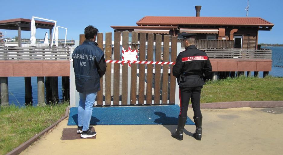 Clamoroso blitz, sigilli a "In Marinetta"