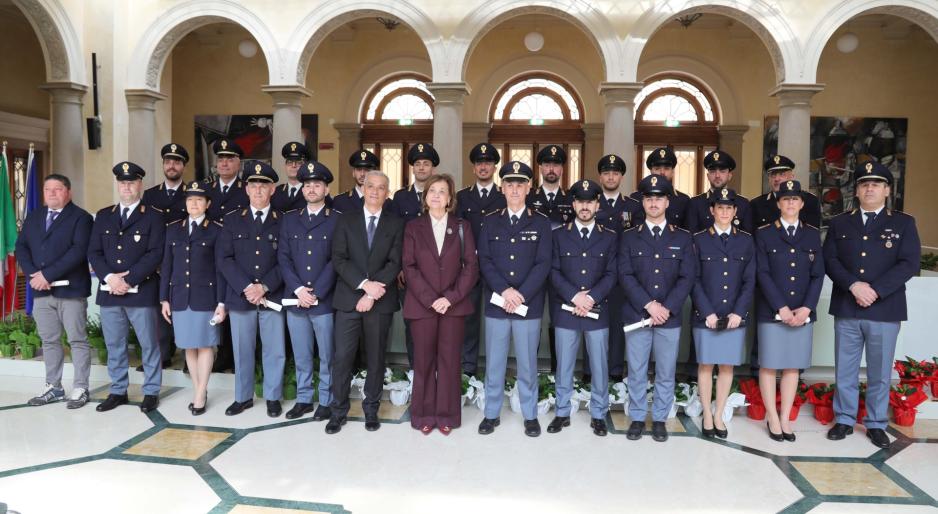 Loro, quelli che ci sono sempre