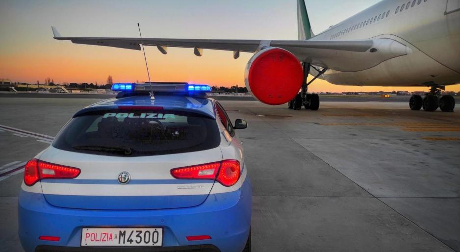 Espulso si rifugia in hotel: trovato e rispedito in Albania