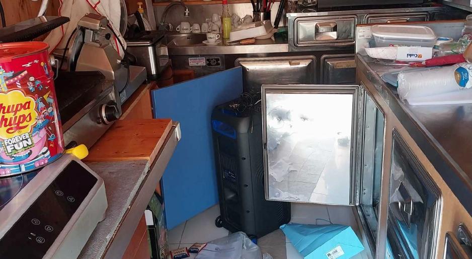 Vandali devastano gli spogliatoi