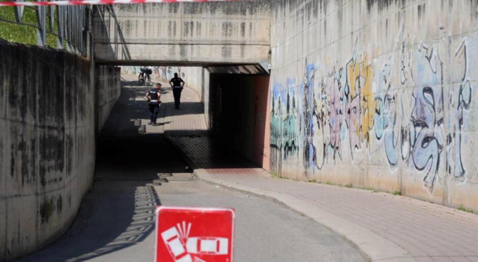 Calcinacci a terra, ciclabile chiusa